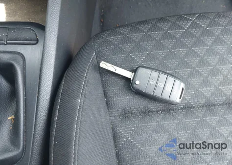 2021 Kia Rio S из США, поврежденный, VIN 3KPA24AD0ME365752